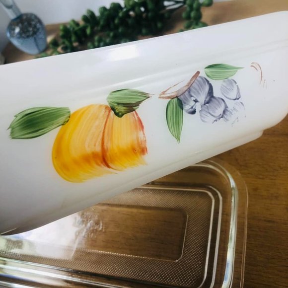 Fire King Gay Fad Fruit Casserole Oven Refrigerator Dish with Original Lid - Picture 6 of 6